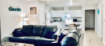 Pelican Pointe Home for 10