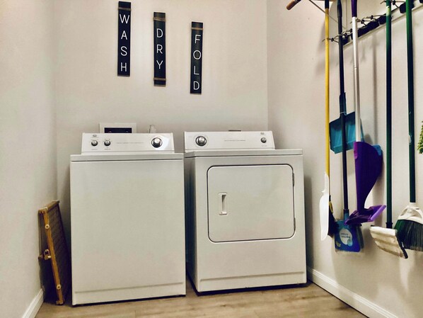 하우스, 침대(여러 개), 파티오 (Pelican Pointe) | 세탁 시설/서비스