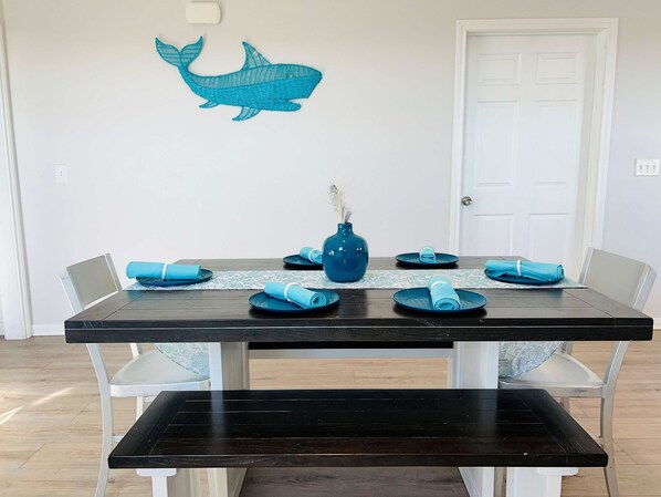 House, Multiple Beds, Patio (Pelican Pointe) | Dining