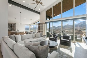 TV, fireplace - NEW! Luxury 4BR w/ Hot Tub & Deer Valley Access (Daniel)