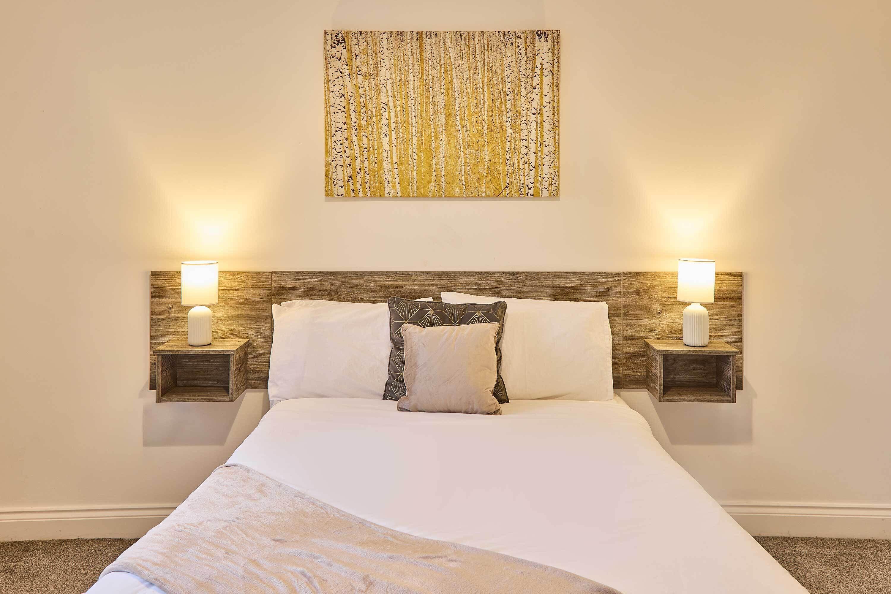 2 bedrooms, iron/ironing board, Internet, bed sheets