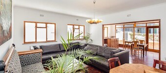 Blossom Boutique Guesthouse is a charming gallery guesthouse in Cape Town