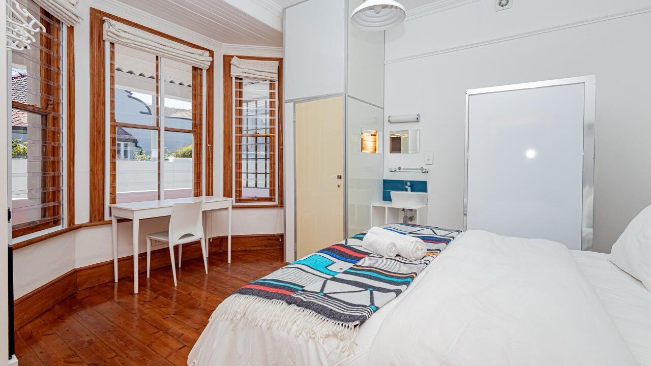 Internet, bed sheets