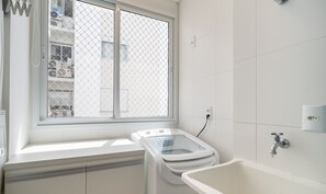 Basic Apartment | Interior - Apt w/ BBQ Grill 600m From the Beach Isa0105 (Florianópolis)