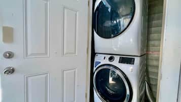 Apartment, Multiple Beds, Patio, City View (Surf + Strand Unit A) | Laundry