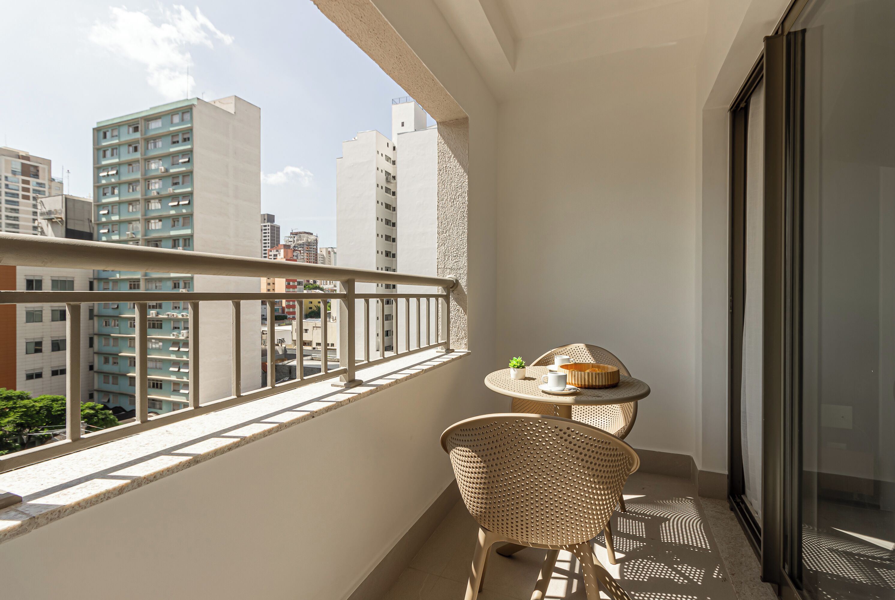 Apartamento 2 Dormitórios | Sacada