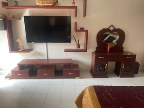 Habitación clásica | Caja fuerte, escritorio, wifi gratis