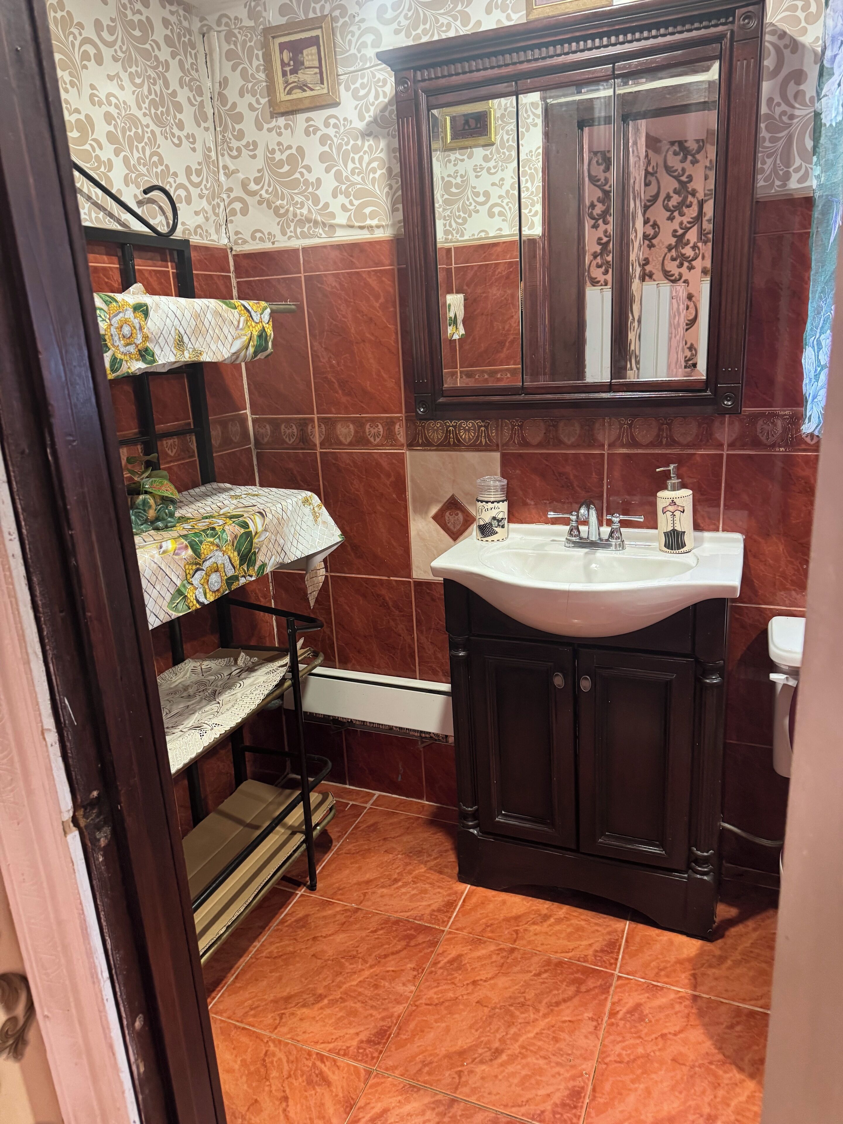 Towels, soap, toilet paper