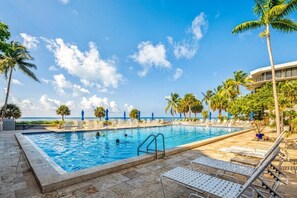 Pool - Atlantic Parrot | Oceanfront Condo w/ Pool (Key West)