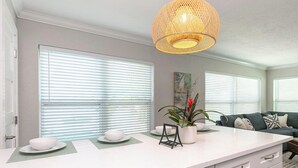 Interior - 5bed I 3 bath Duplex I Marina I Airport (Fort Lauderdale)