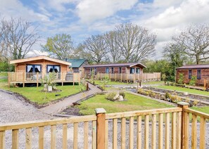 Property grounds - Hurricane Lodge, Winchester (Owslebury)