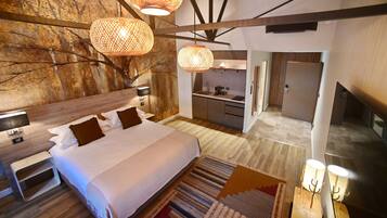 Deluxe Double Room | In-room safe, individually decorated, individually furnished, free WiFi