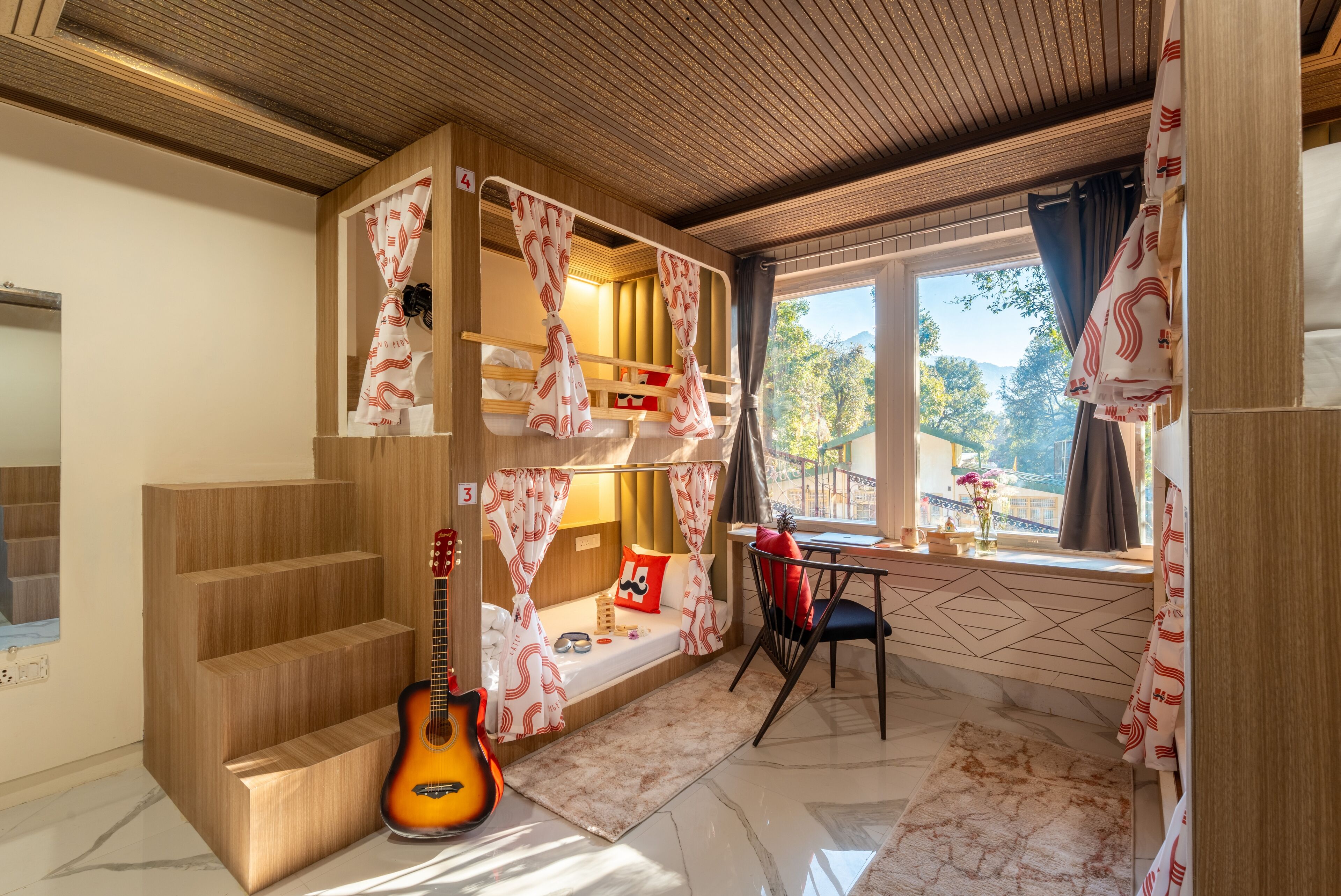 Free WiFi, bed sheets