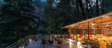 ลานระเบียง/นอกชาน