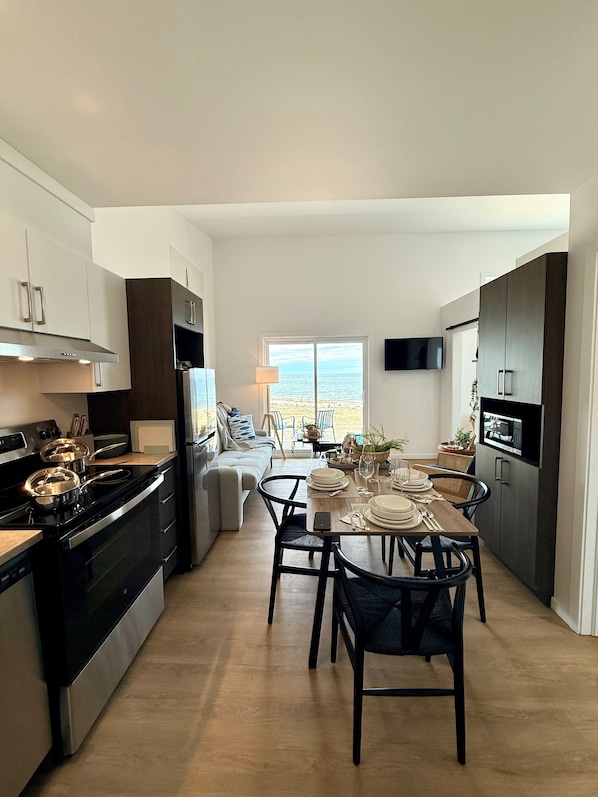 Standard Apartment, Beach View | Private kitchen - Complexe Étoile d'Or (Riviere à Claude)