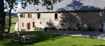 La Trouverie - Room 3: Guest Room with Shared Terrace, Garden & Wi-Fi