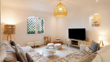 Căn hộ | Khu phòng khách | Lò sưởi