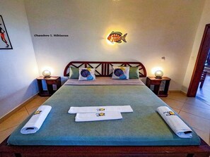 アイロン / アイロン台、WiFi、ベッドシーツ