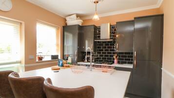 غسالة أطباق، مستلزمات طهي/أطباق/أوعية