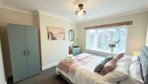 3 bedrooms, WiFi, bed sheets - Driftwood Bay - Coastal Escape (Lancashire)