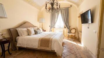 Cortinas blackout, tabla de planchar con plancha y wifi gratis