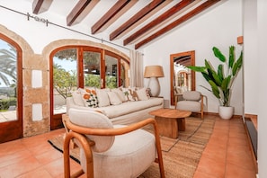 Unclassified image, 4 of 49, button - 4 Bedroom Villa with Designer Pool (Javea / Xàbia)