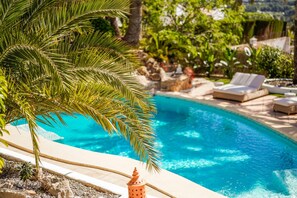 Unclassified image, 2 of 49, button - 4 Bedroom Villa with Designer Pool (Javea / Xàbia)