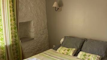 Iron/ironing board, WiFi