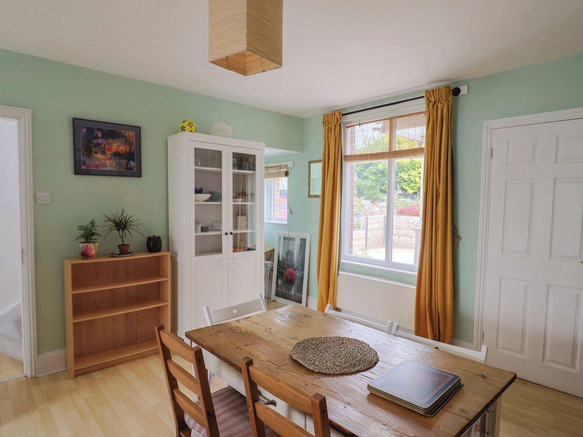 Cottage | Dining