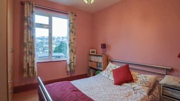 3 bedrooms, individually decorated, individually furnished, free WiFi