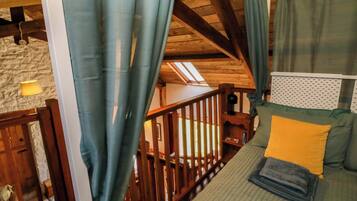 1 bedroom, individually decorated, individually furnished, free WiFi