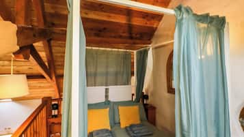 Cottage | 1 bedroom, individually decorated, individually furnished, free WiFi