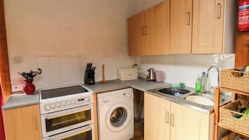 Ferienhaus | Eigene Küche | Kochgeschirr/Geschirr/Besteck