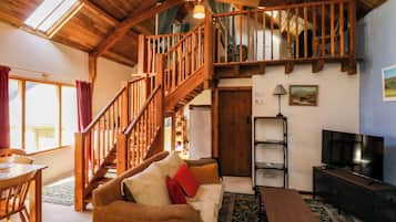 Cottage | Living area