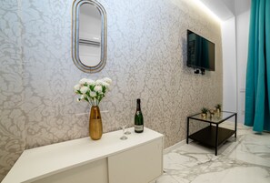 Interior - Apartment 'Bright Suite '44' Cosy and Central' with Wi-Fi and Air Conditioning (Milano)
