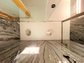 Superior Double or Twin Room, Balcony, Garden View | Bathroom - Casa de Lamaçais (Paredes)