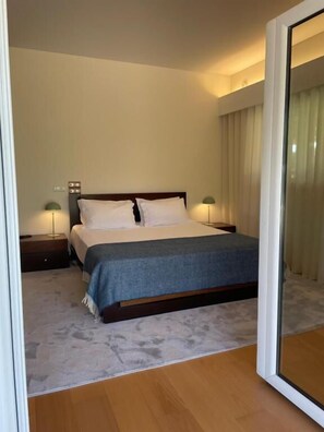 Free cots/infant beds, free WiFi, bed sheets, wheelchair access - Casa de Lamaçais (Paredes)