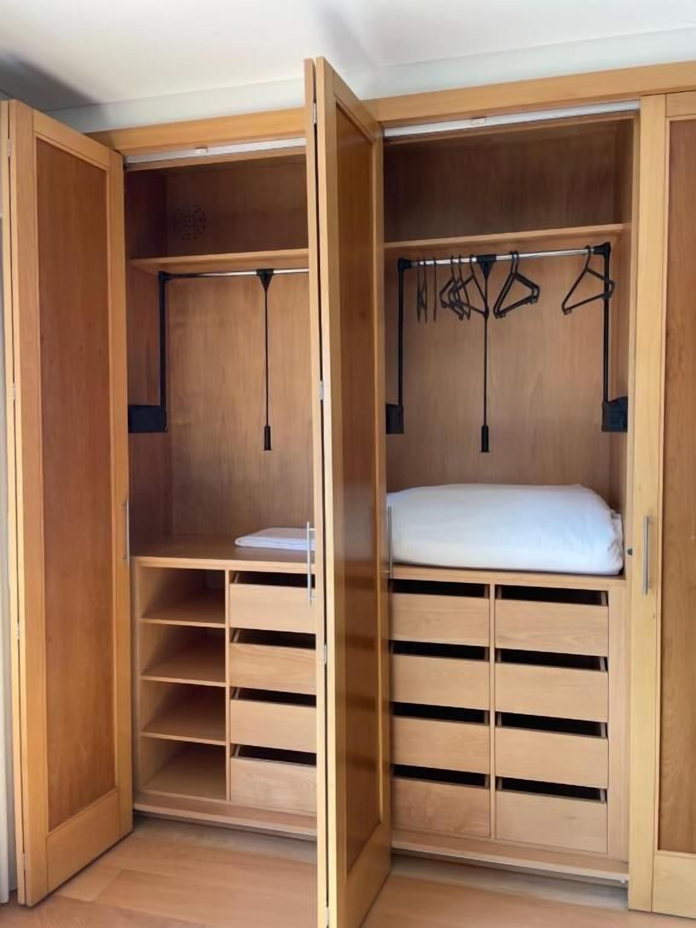 Phòng Suite Deluxe, ban công, quang cảnh sân vườn | Truy cập Internet không dây miễn phí, có lối đi dành cho xe lăn 