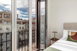 4 habitaciones, escritorio, tabla de planchar con plancha y wifi gratis 