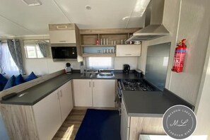 Private kitchen - Palm Grove 133 - Golden Palm Resort (Skegness)