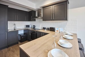 Fridge, stovetop, coffee/tea maker, cookware/dishes/utensils - Host & Stay | Tower Suite (Blackpool)