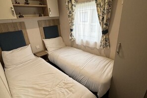WiFi, bed sheets - Palm Grove 182 - Golden Palm Resort (Skegness)