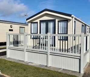 Exterior - Palm Grove 183 - Golden Palm Resort (Skegness)
