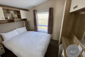 WiFi, bed sheets - Palm Grove 183 - Golden Palm Resort (Skegness)