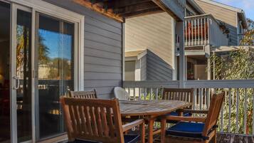 House, Multiple Beds (Barrier Dunes 416 - 67 Cape Escape I) | Outdoor dining