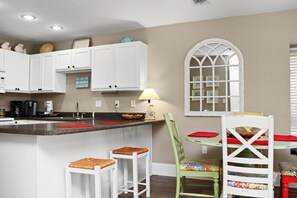 Casa, varias camas (Barrier Dunes 416 - 67 Cape Escape I) | Cocina privada