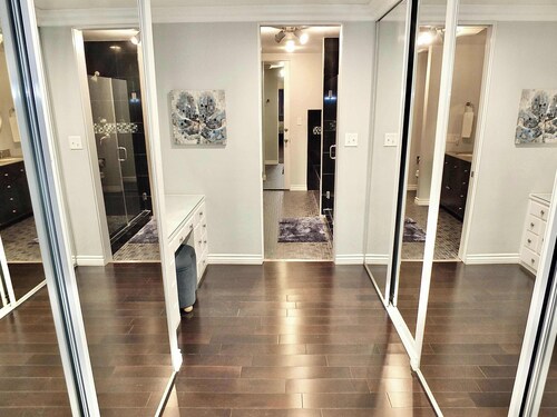 LB Peninsula Steps to Beach, Close to World Cup