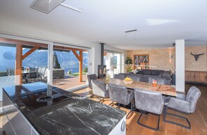 Interior - Luxury chalet with sauna and jacuzzi. 180 degrees view over the Rhone valley (Crans-Montana)