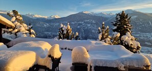 Property grounds - Luxury chalet with sauna and jacuzzi. 180 degrees view over the Rhone valley (Crans-Montana)
