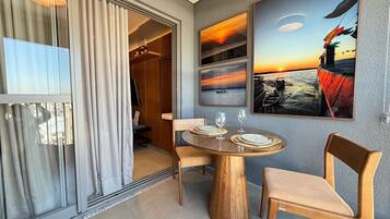 Premium Apartment | Outdoor dining